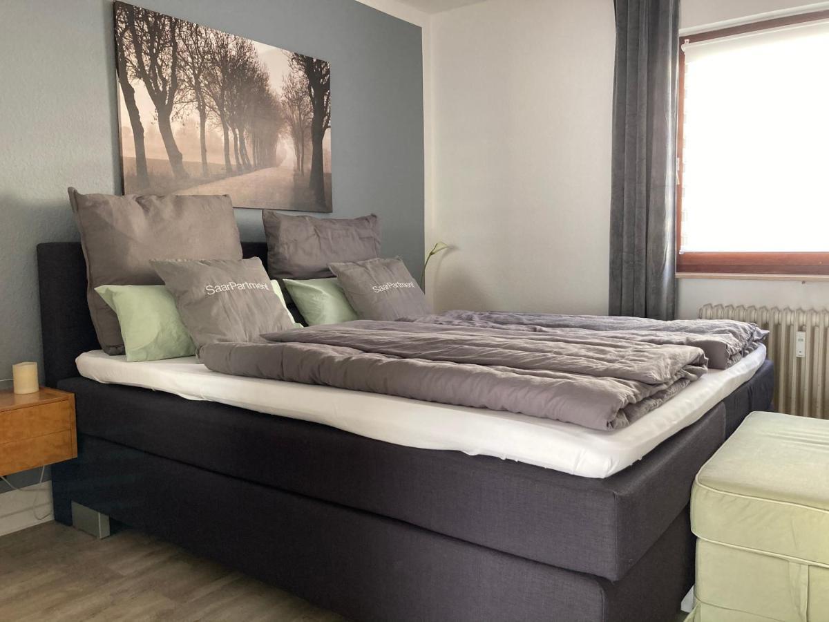 Living At Saarpartments -Adults Only- 2 Bedroom, Netflix - Business & Holiday Apartments For Long- And Short Term Stay, 3 Min To Train Station, Secure E-Bike Parking! Saarbrücken Eksteriør billede