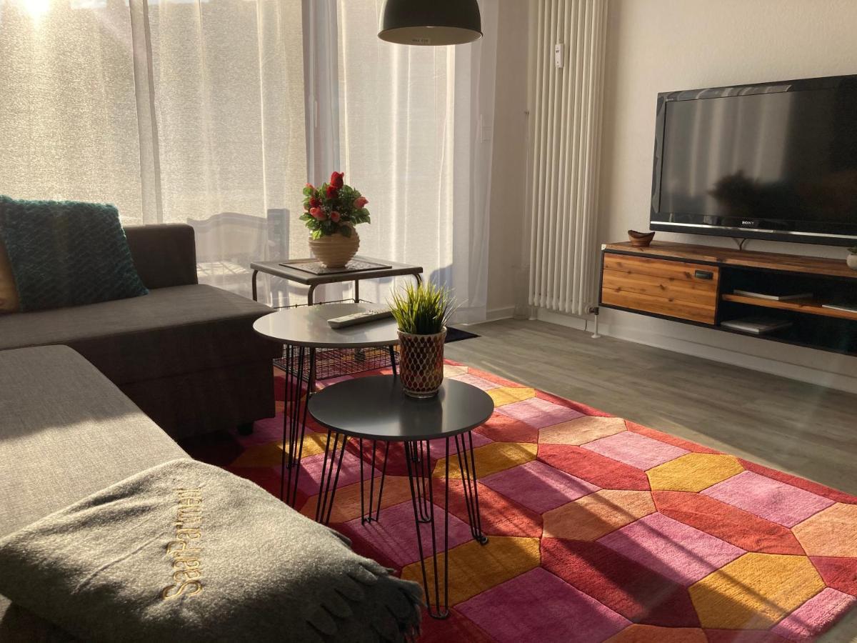 Living At Saarpartments -Adults Only- 2 Bedroom, Netflix - Business & Holiday Apartments For Long- And Short Term Stay, 3 Min To Train Station, Secure E-Bike Parking! Saarbrücken Eksteriør billede