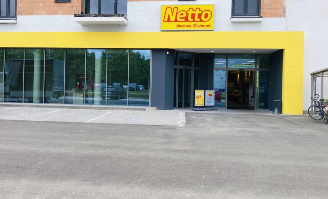 Living At Saarpartments -Adults Only- 2 Bedroom, Netflix - Business & Holiday Apartments For Long- And Short Term Stay, 3 Min To Train Station, Secure E-Bike Parking! Saarbrücken Eksteriør billede